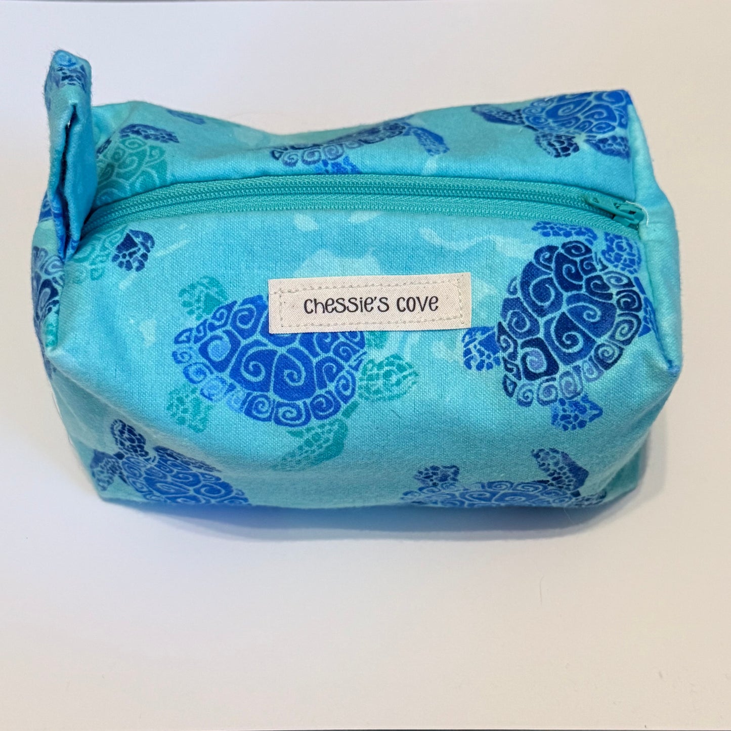 Turtelly Cute Makeup Bag