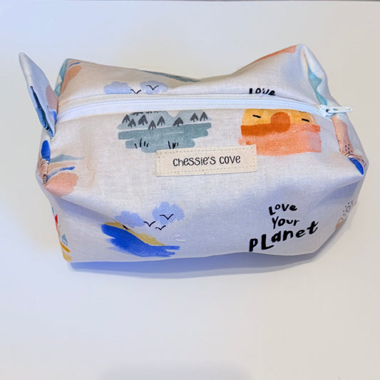 Love Your Planet Makeup Bag